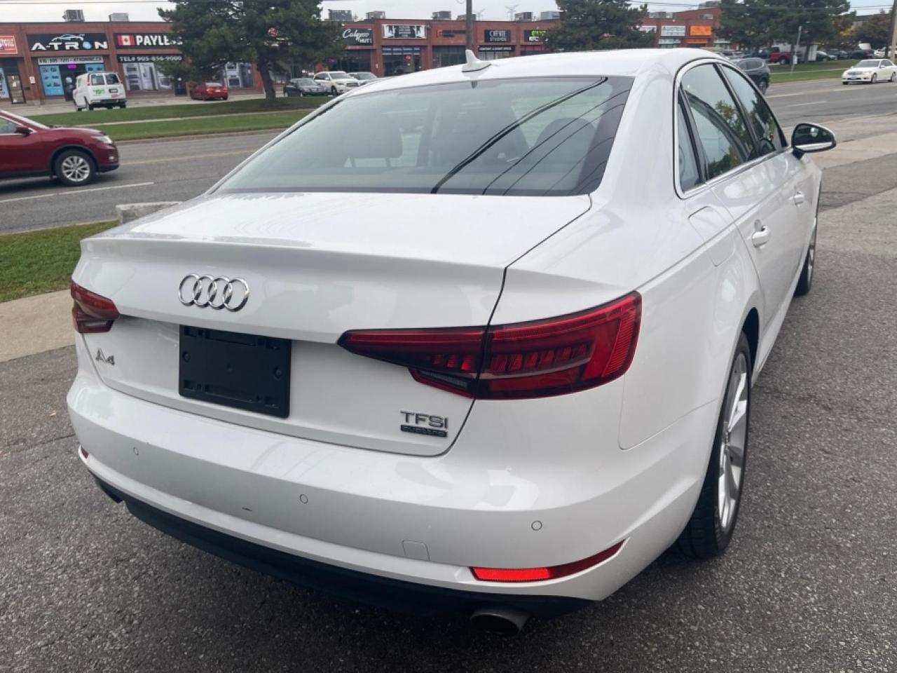 2017 Audi A4 2.0T QUATTRO PROGRESSIV / NAVI / ROOF - Photo #14