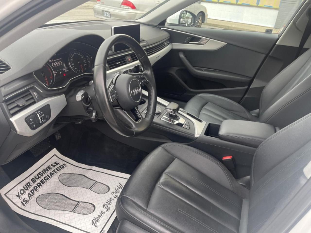 2017 Audi A4 2.0T QUATTRO PROGRESSIV / NAVI / ROOF - Photo #15