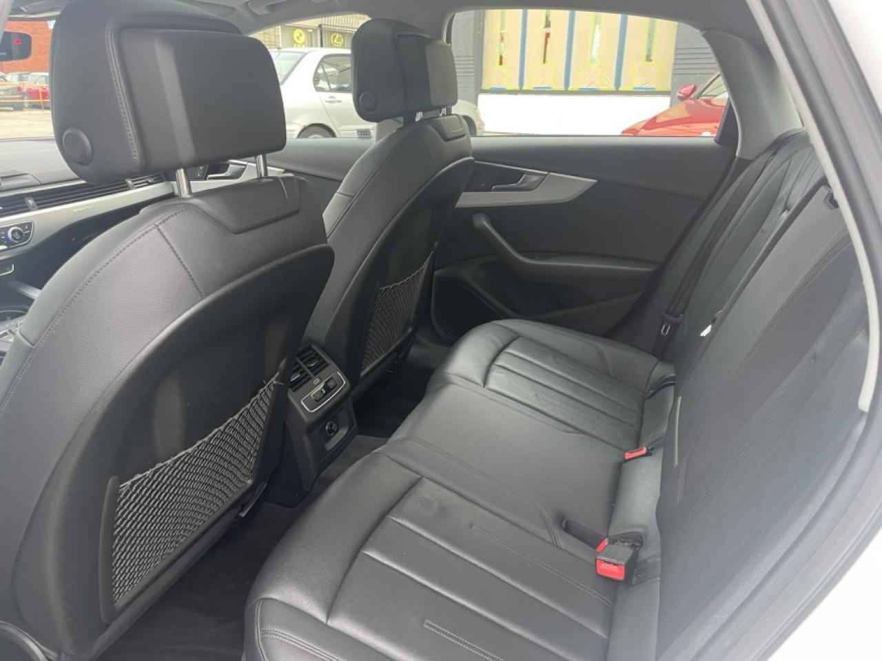 2017 Audi A4 2.0T QUATTRO PROGRESSIV / NAVI / ROOF - Photo #26