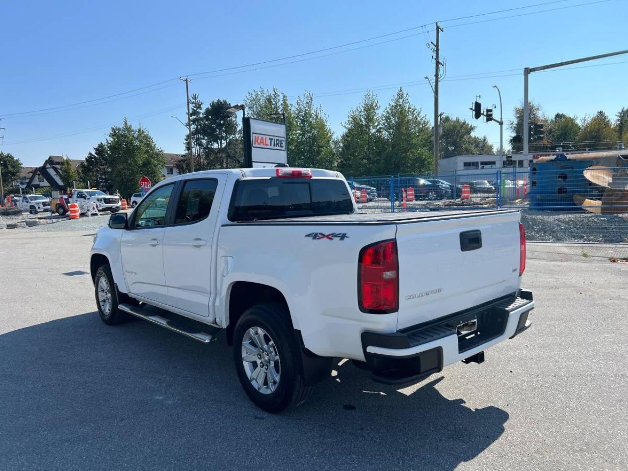 2021 Chevrolet Colorado 4WD LT - Photo #9