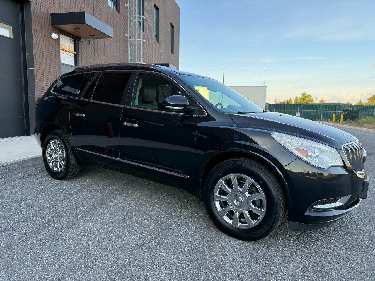 2015 Buick Enclave Leather Photo2