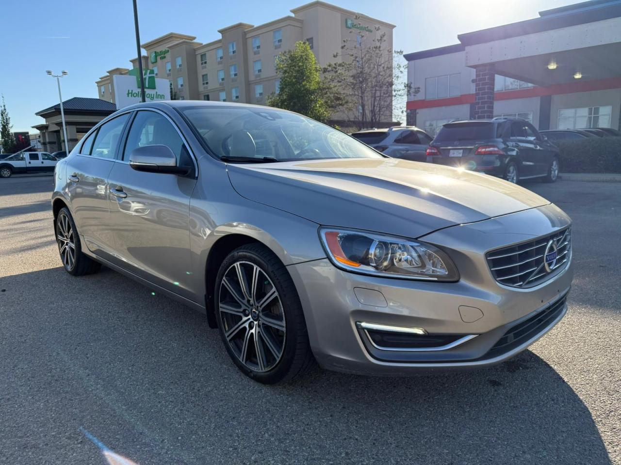 2014 Volvo S60 T6 AWD | ALL CREDIT ACCEPTED!!