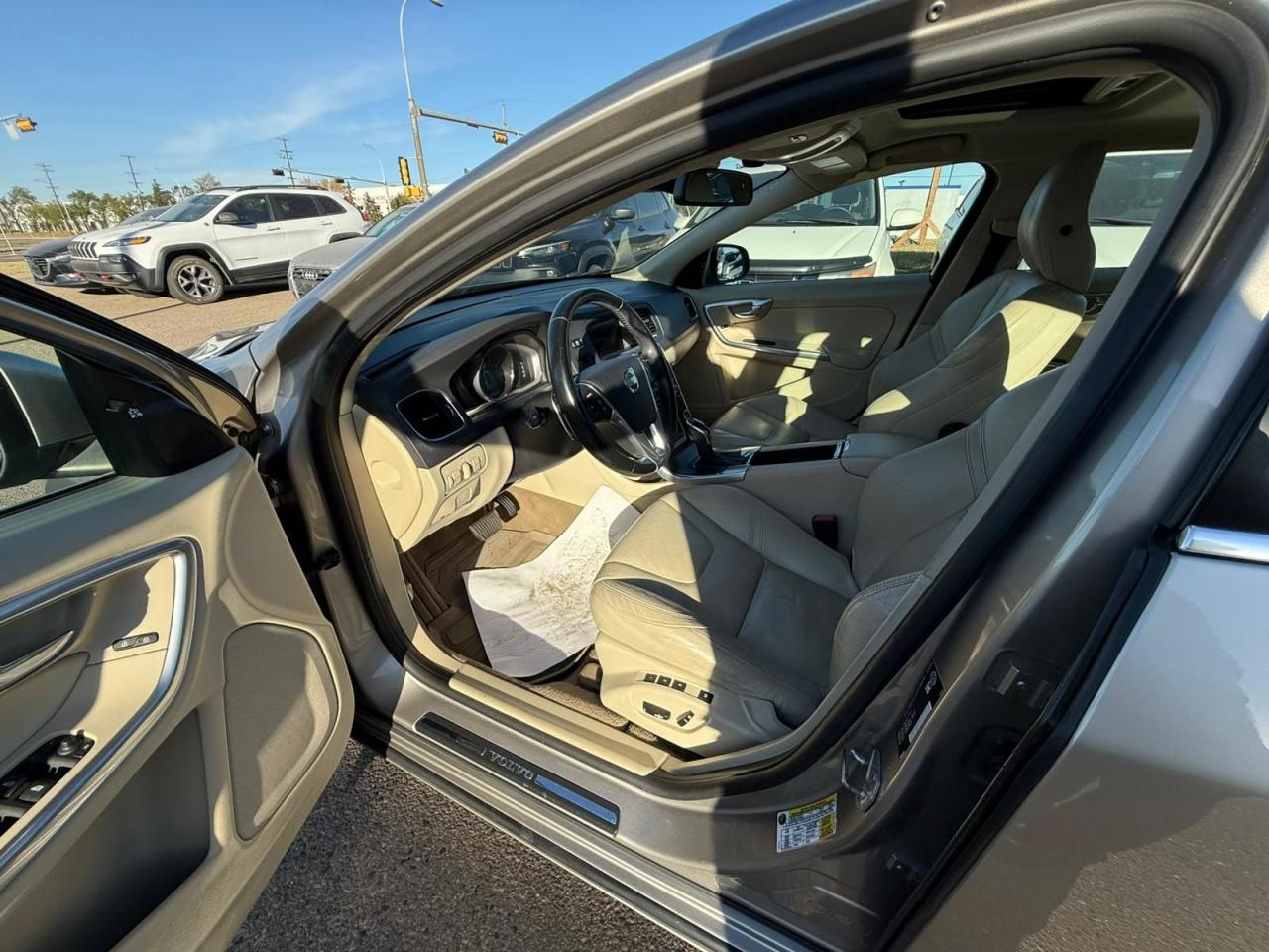 2014 Volvo S60 T6 AWD | ALL CREDIT ACCEPTED!! - Photo #14