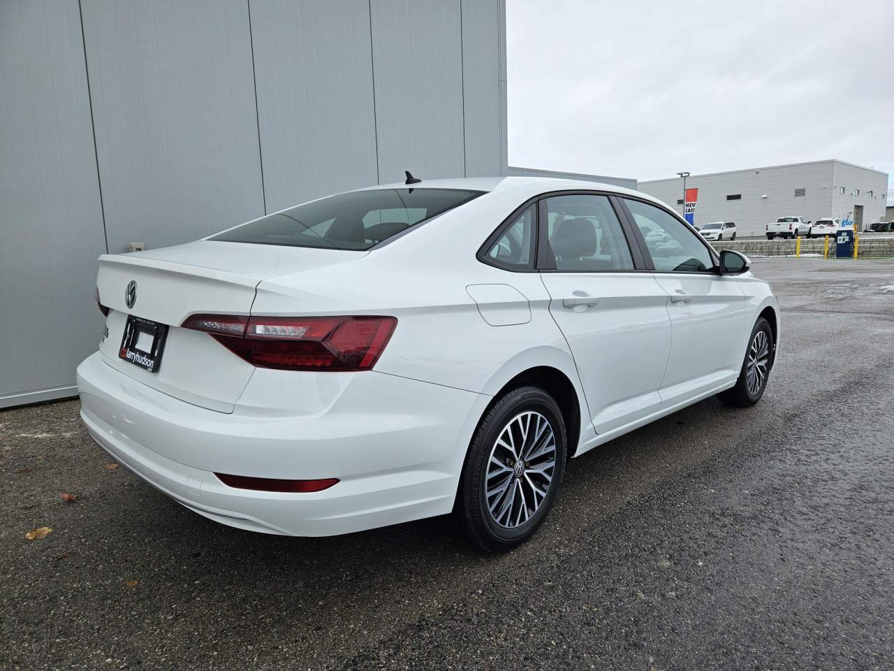 2020 Volkswagen Jetta Comfortline One Owner | 16" Wheels Photo