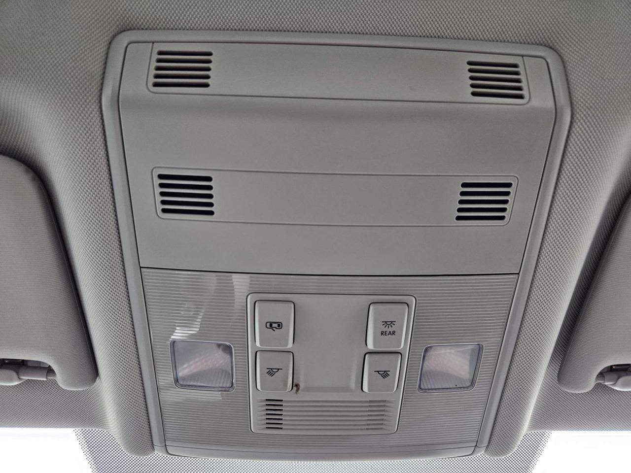 2020 Volkswagen Jetta Comfortline One Owner | 16" Wheels Photo