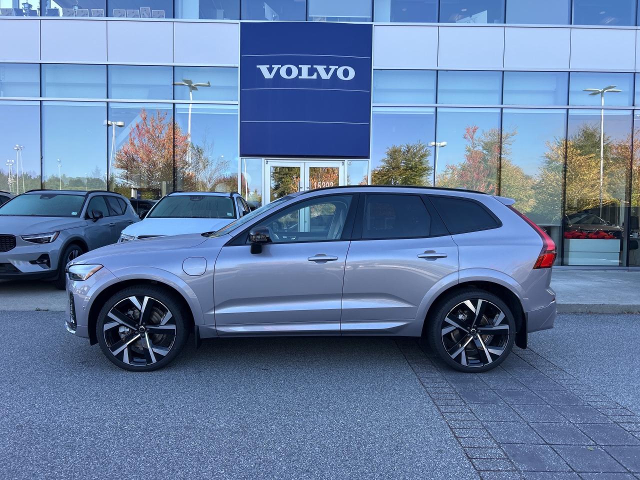 New 2026 Volvo XC60 Plug-In Hybrid T8 AWD Ultra Dark Theme for sale in Surrey, BC