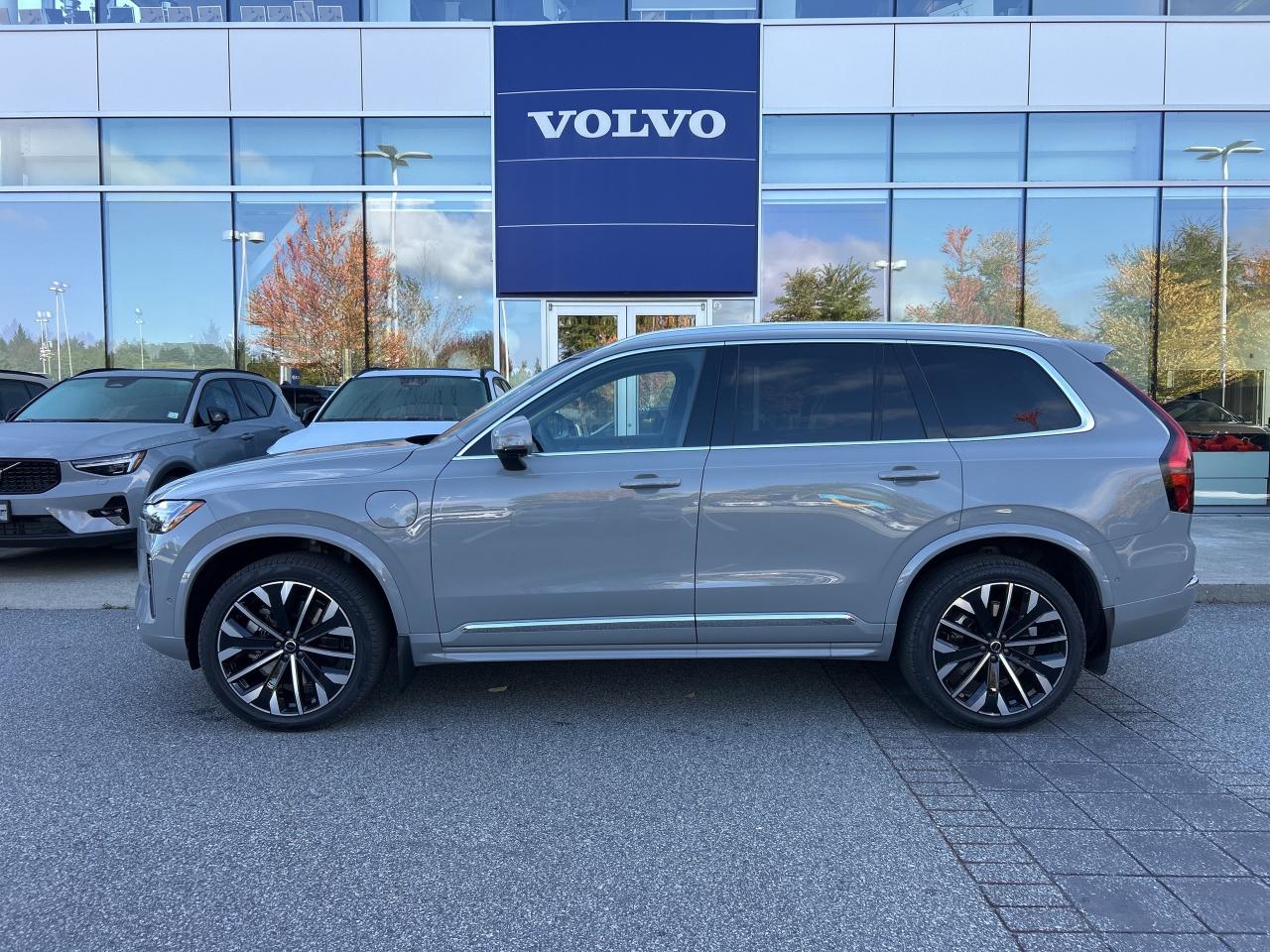 New 2026 Volvo XC90 Plug-In Hybrid T8 AWD Ultra Bright Theme 6-Seater for sale in Surrey, BC