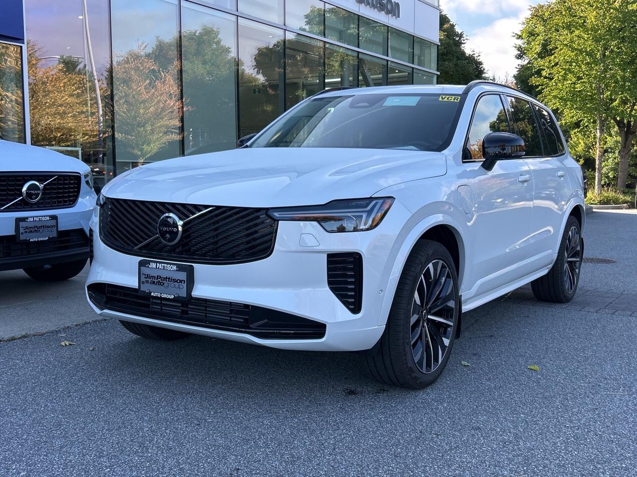 New 2026 Volvo XC90 Plug-In Hybrid T8 AWD Ultra Dark Theme 7-Seater for sale in Surrey, BC