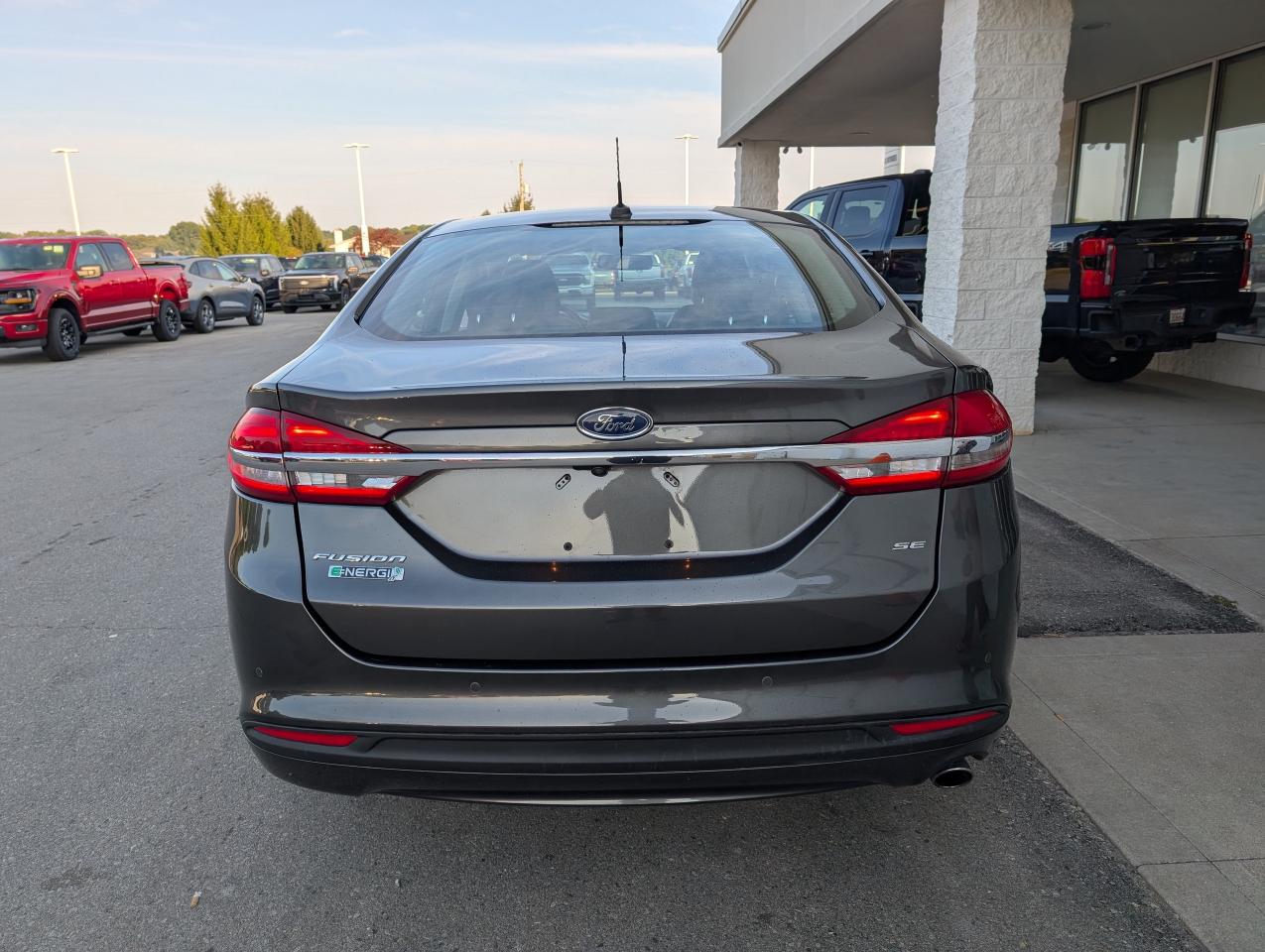 2018 Ford Fusion ENERGI SE Photo3