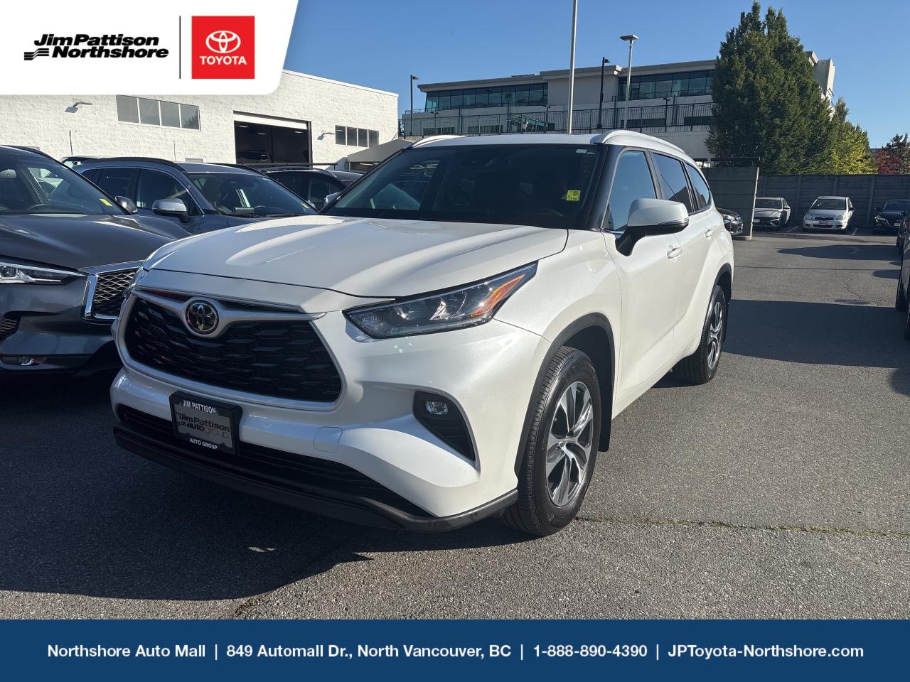 Used 2024 Toyota Highlander XLE AWD for sale in North Vancouver, BC