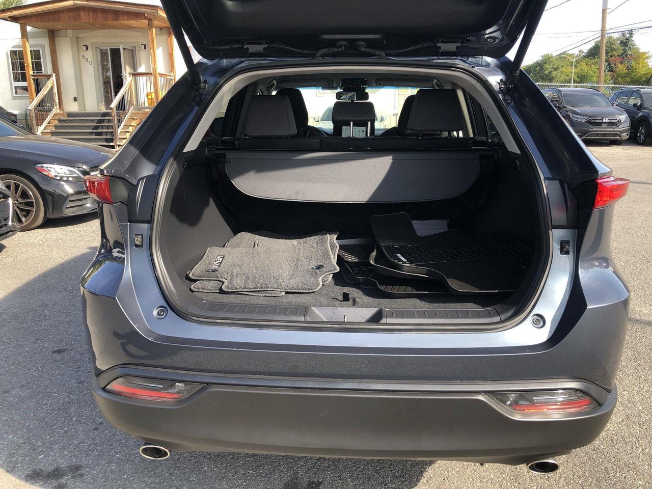 2024 Toyota Venza LE HYBRID, AWD, HTD. SEATS, BLIS, ALLOYS Photo