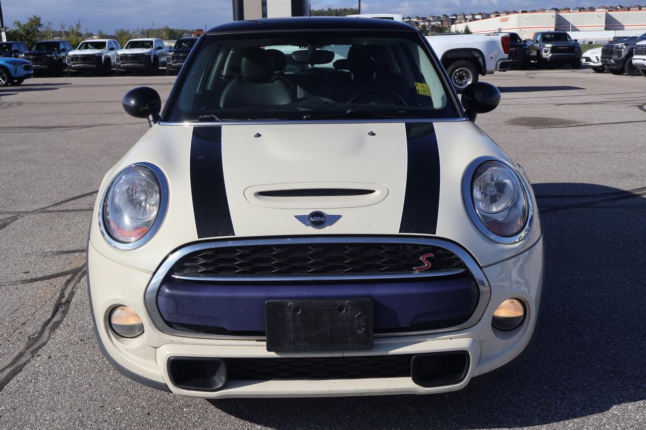 2015 MINI Cooper Hardtop S | MP3 Capability | Photo3
