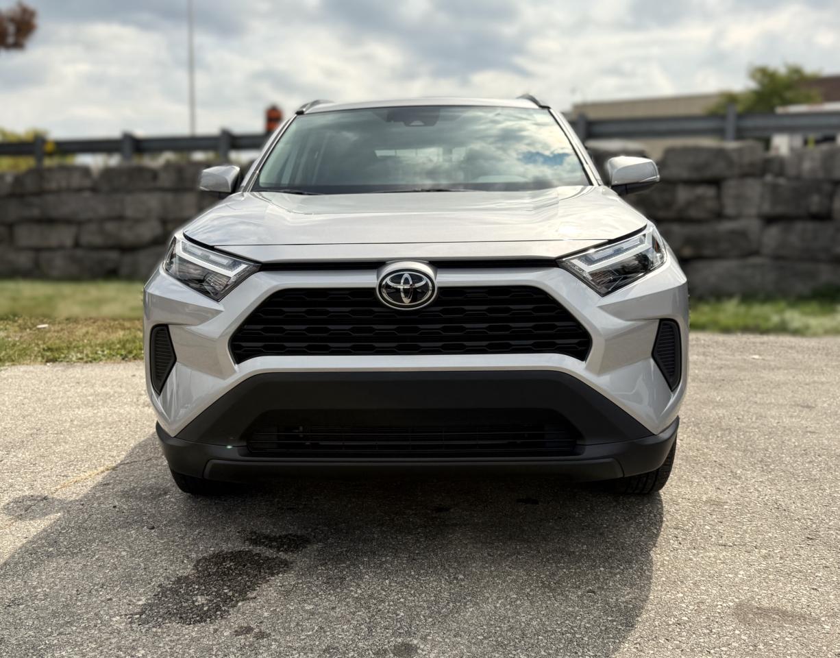2024 Toyota RAV4 XLE AWD | SUNROOF | HEATED SEATS | BLUETOOTH | Photo