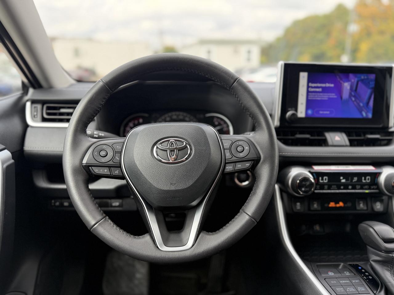 2024 Toyota RAV4 XLE AWD | SUNROOF | HEATED SEATS | BLUETOOTH | Photo