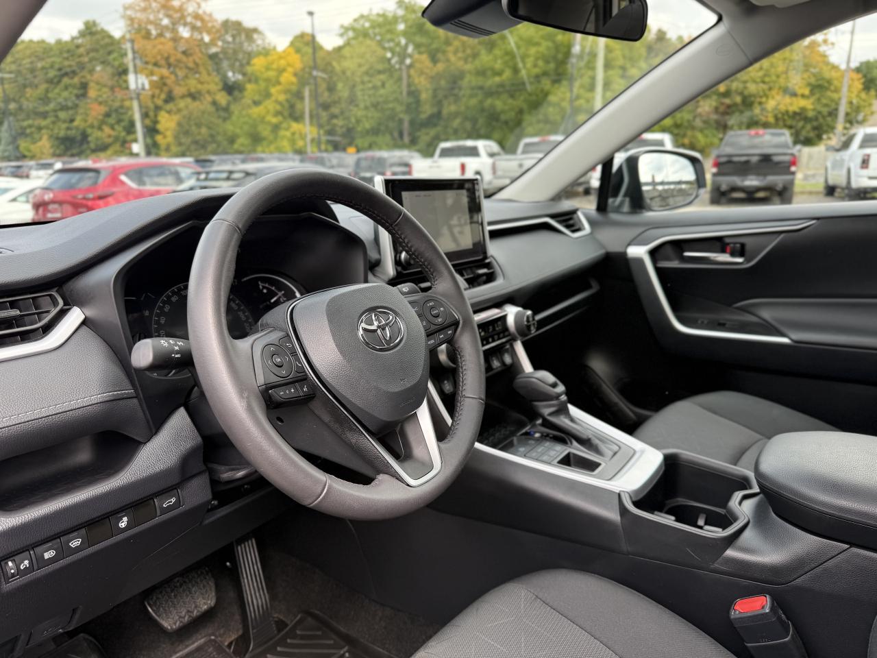 2024 Toyota RAV4 XLE AWD | SUNROOF | HEATED SEATS | BLUETOOTH | Photo