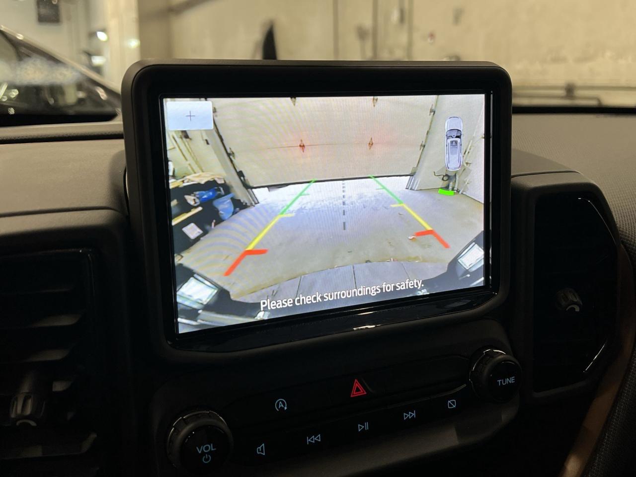 2023 Ford Bronco Sport OUTER BANKS AWD | HTD LEATHER | CARPLAY | ALLOYS Photo