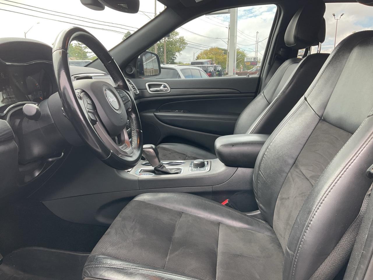 2021 Jeep Grand Cherokee NAV / TRAILER TOW GROUP / ALPINE SPEAKERS / 4x4 Photo