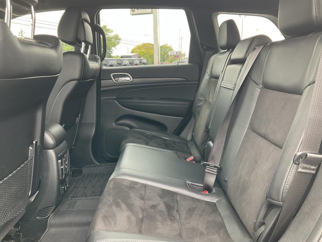 2021 Jeep Grand Cherokee NAV / TRAILER TOW GROUP / ALPINE SPEAKERS / 4x4 Photo