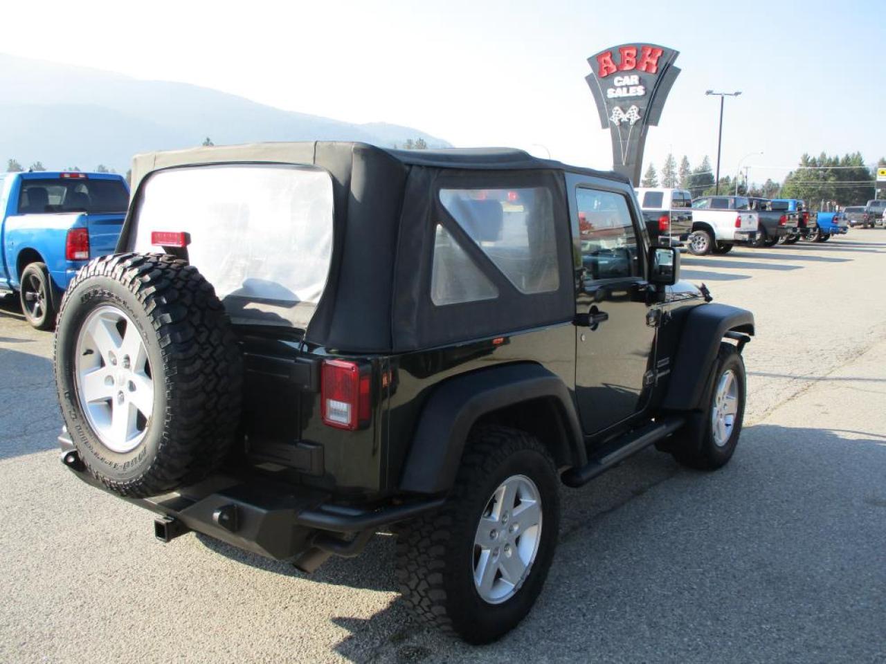 2010 Jeep Wrangler Sport 4WD - Photo #5