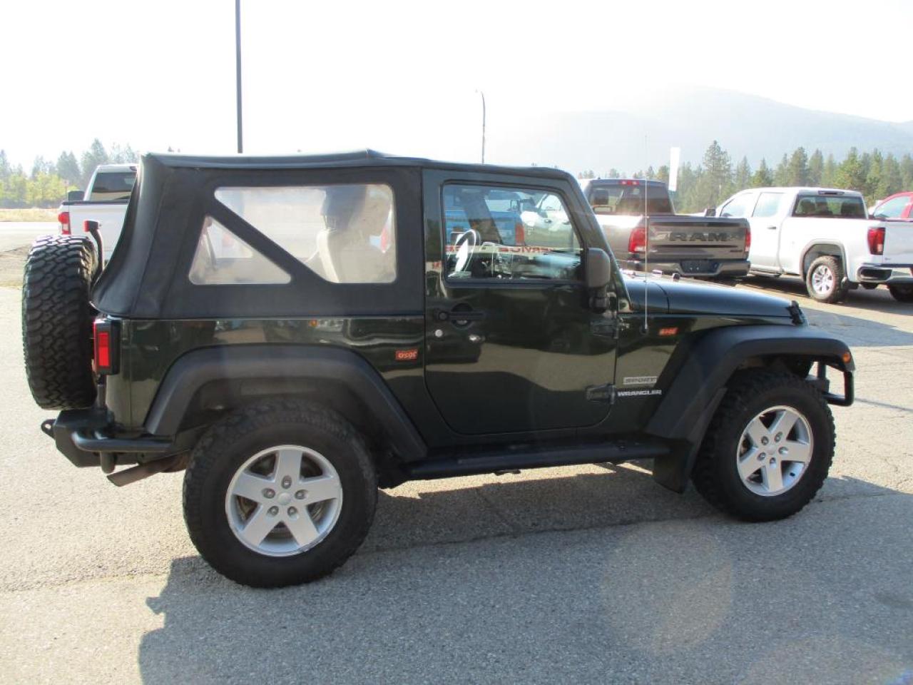 2010 Jeep Wrangler Sport 4WD - Photo #4