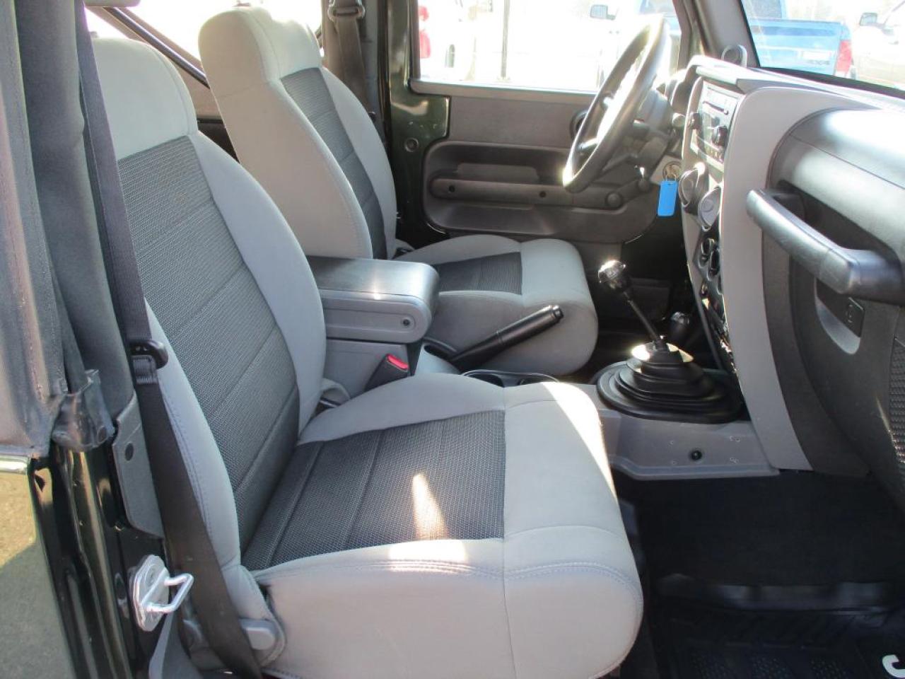 2010 Jeep Wrangler Sport 4WD - Photo #11