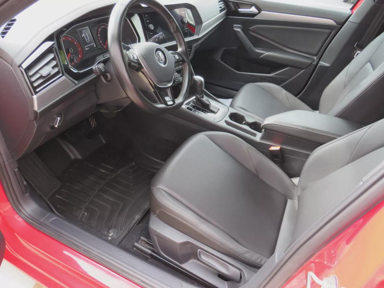 2021 Volkswagen Jetta Highline (**CLEAN TITLE/NO ACCIDENTS!!**SAFETY/CERTIFIED!!**ALLOY RIMS**FOG LIGHTS**LEATHER**NAVIGATION**SUNROOF**PUSH BUTTON START**HEATED SEATS/STEERING WHEEL**DUAL CLIMATE CONTROL**REVERSE CAMERA**DIGITAL TOUCHSCREEN**CRUISE CONTROL**BLUETOOTH**USB**) Photo