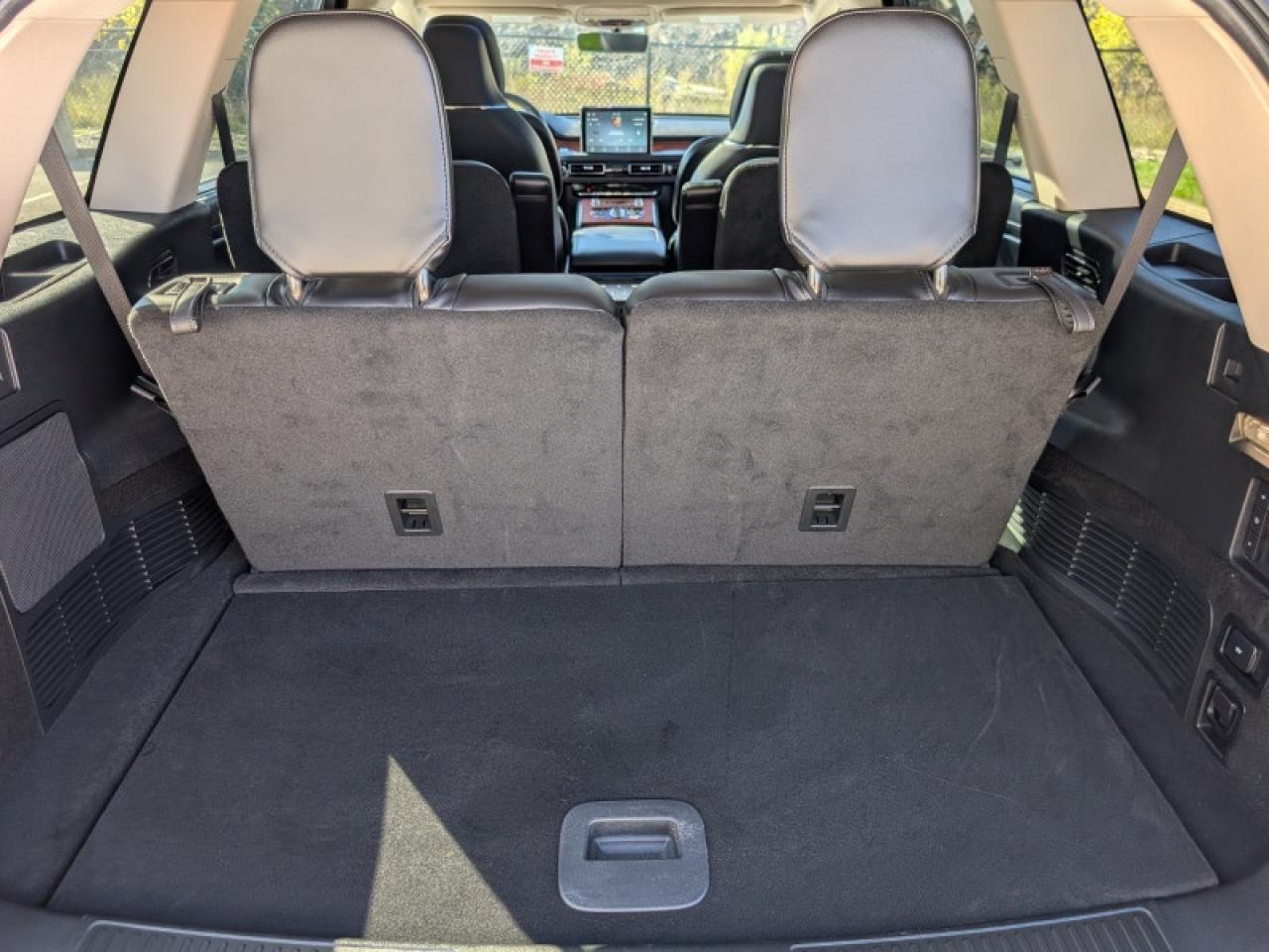 2023 Lincoln Aviator Reserve  **ILLUMINATION PACKAGE - 201A** Photo