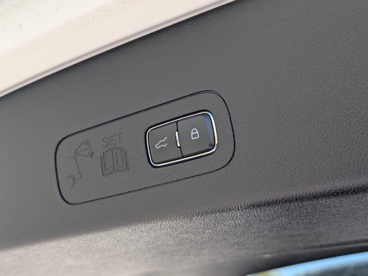 2023 Lincoln Aviator Reserve  **ILLUMINATION PACKAGE - 201A** Photo