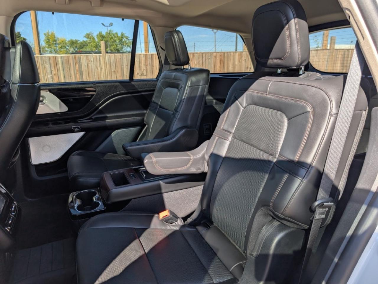 2023 Lincoln Aviator Reserve  **ILLUMINATION PACKAGE - 201A** Photo
