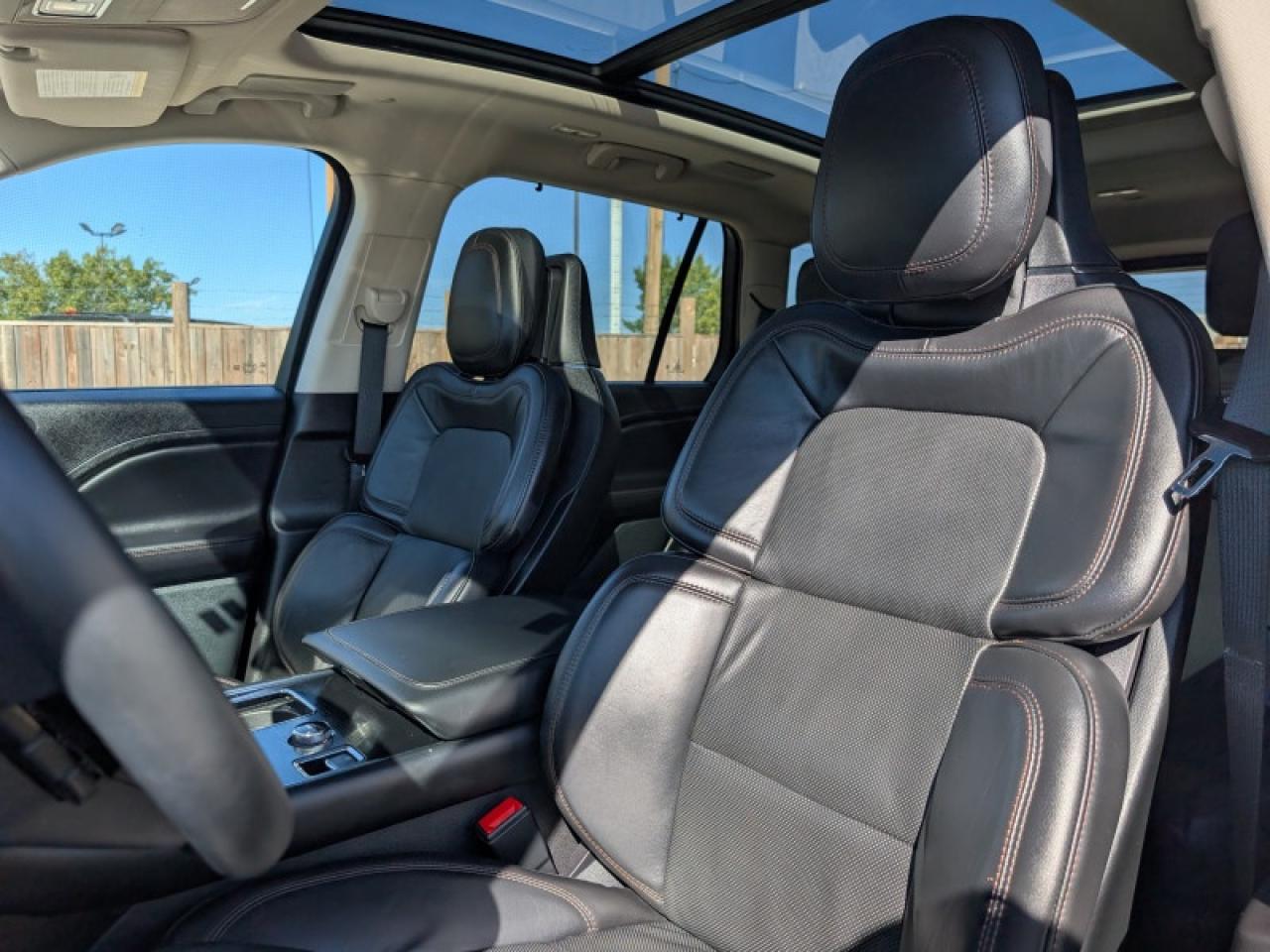 2023 Lincoln Aviator Reserve  **ILLUMINATION PACKAGE - 201A** Photo
