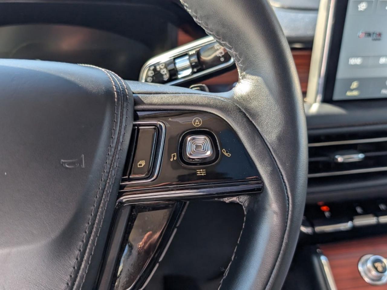 2023 Lincoln Aviator Reserve  **ILLUMINATION PACKAGE - 201A** Photo