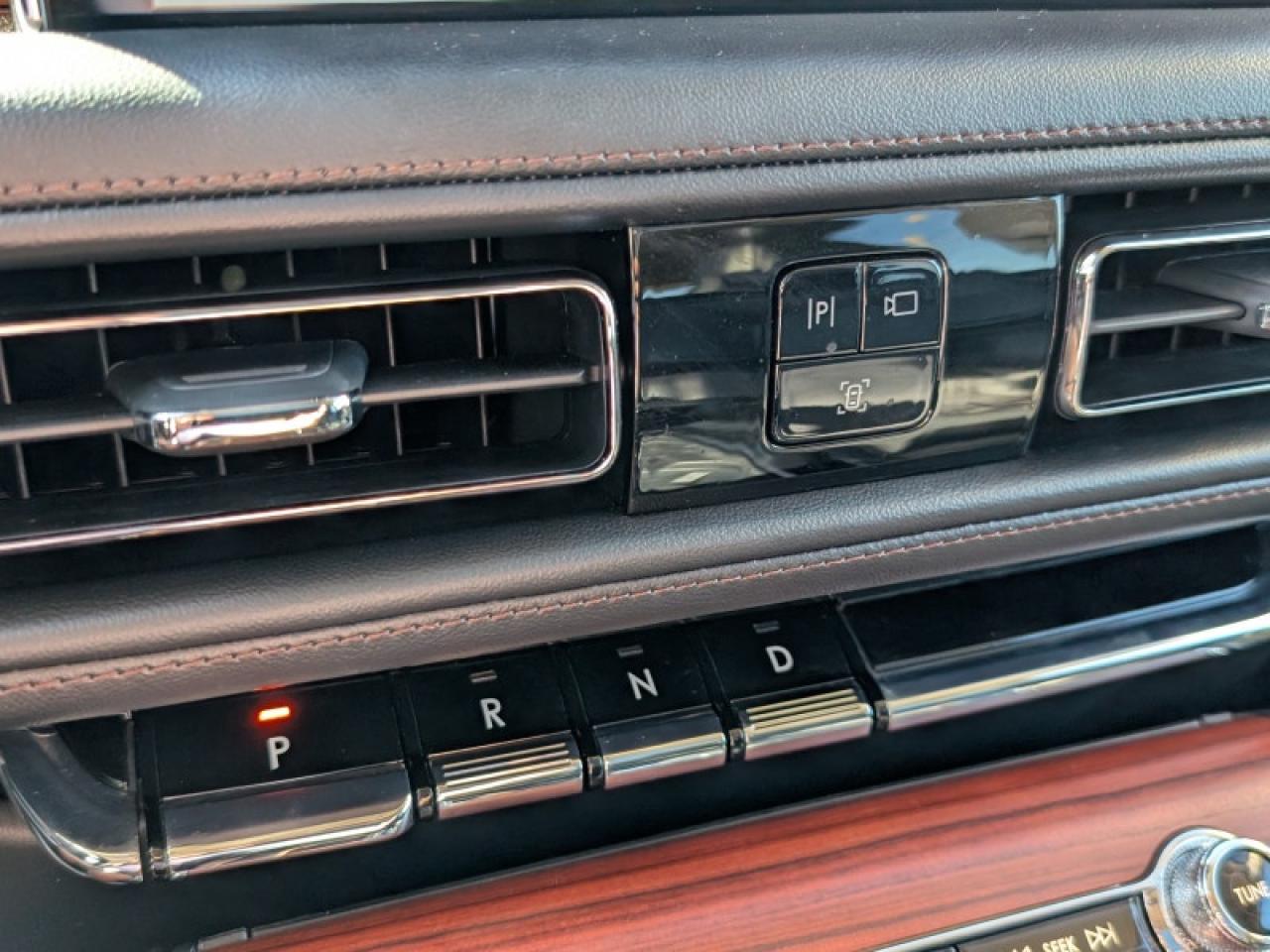 2023 Lincoln Aviator Reserve  **ILLUMINATION PACKAGE - 201A** Photo