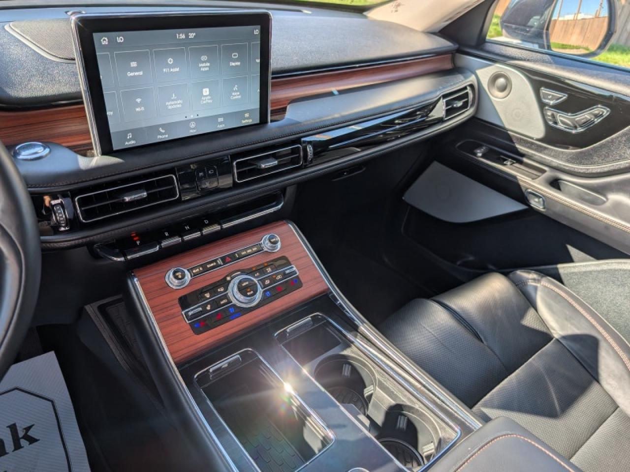 2023 Lincoln Aviator Reserve  **ILLUMINATION PACKAGE - 201A** Photo