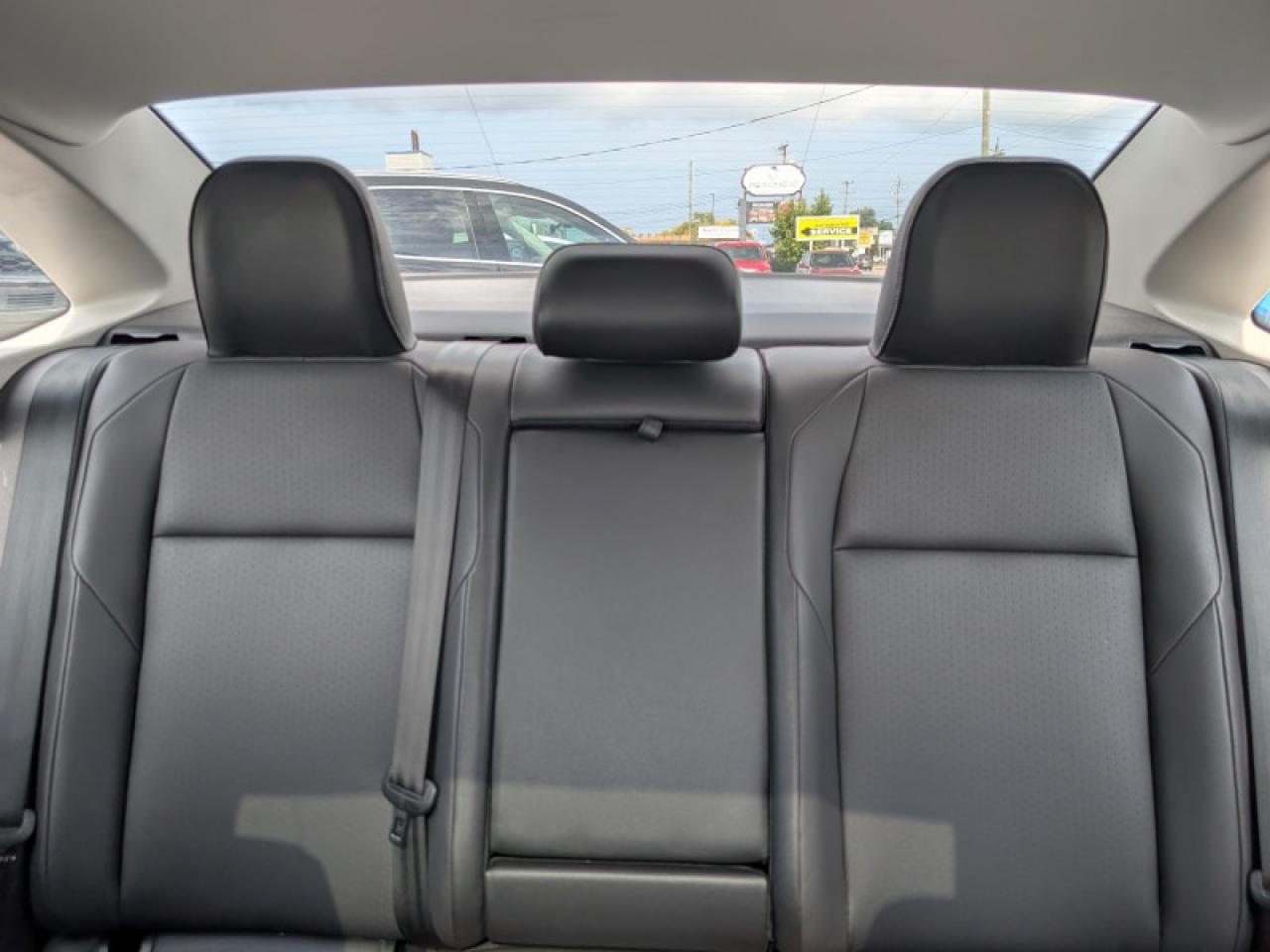 2021 Volkswagen Jetta Highline  **SUNROOF - BLIND SPOT** Photo