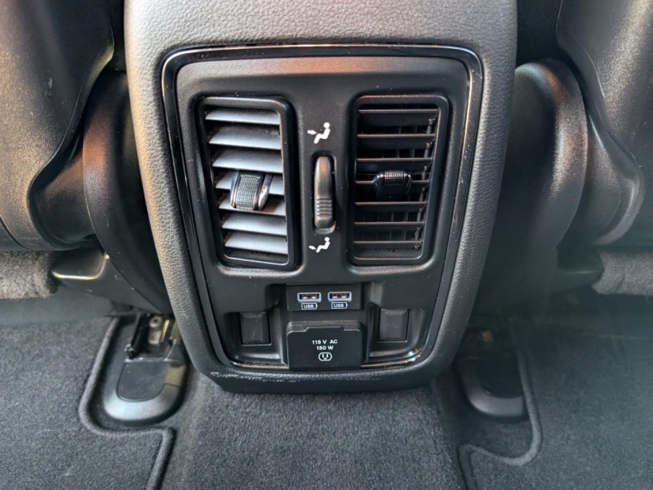 2020 Jeep Grand Cherokee Limited  **PROTECH GROUP - UCONNECT** Photo