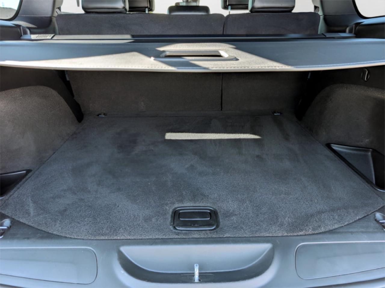 2020 Jeep Grand Cherokee Limited  **PROTECH GROUP - UCONNECT** Photo