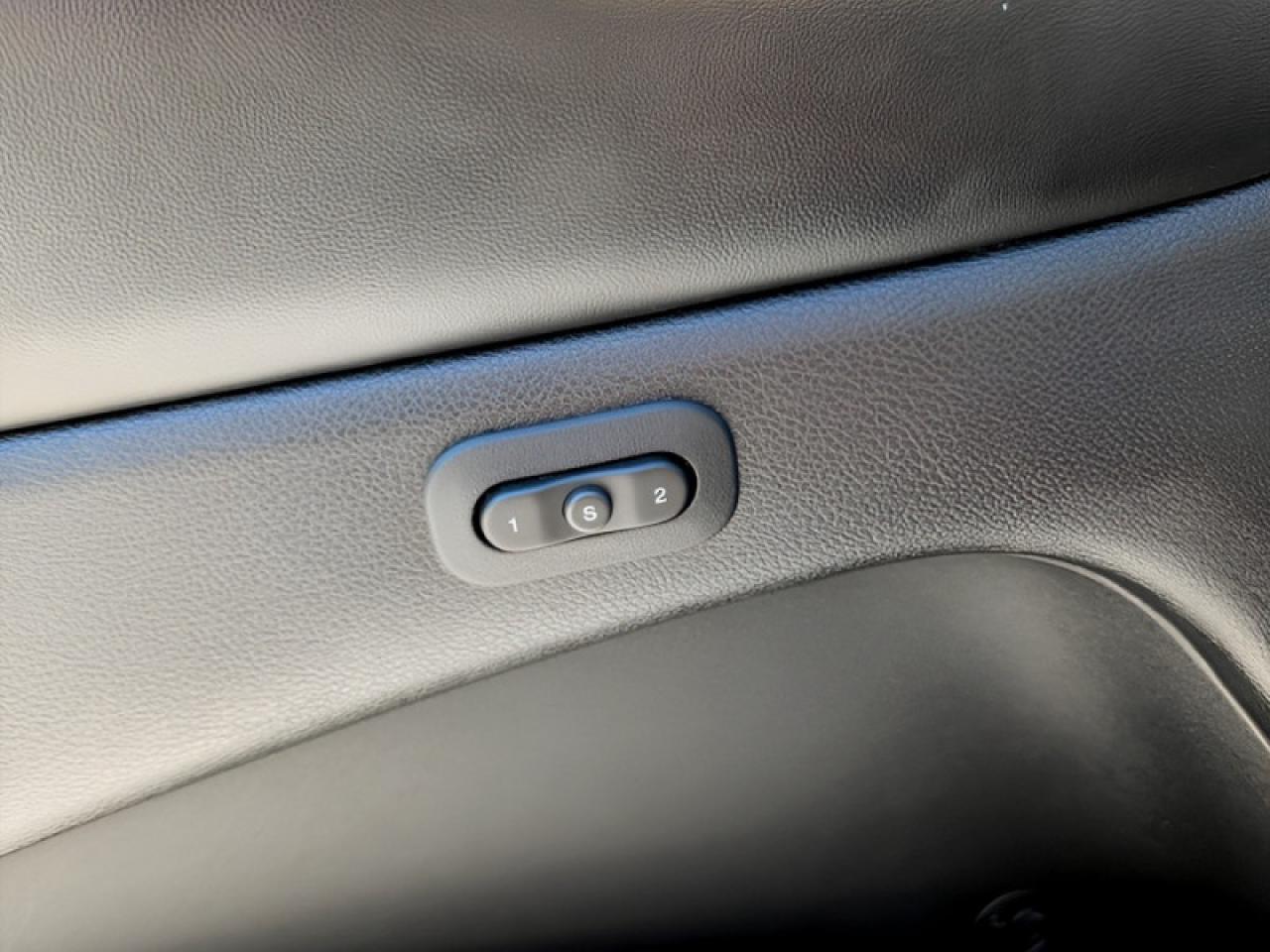 2020 Jeep Grand Cherokee Limited  **PROTECH GROUP - UCONNECT** Photo