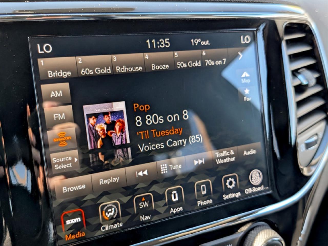 2020 Jeep Grand Cherokee Limited  **PROTECH GROUP - UCONNECT** Photo