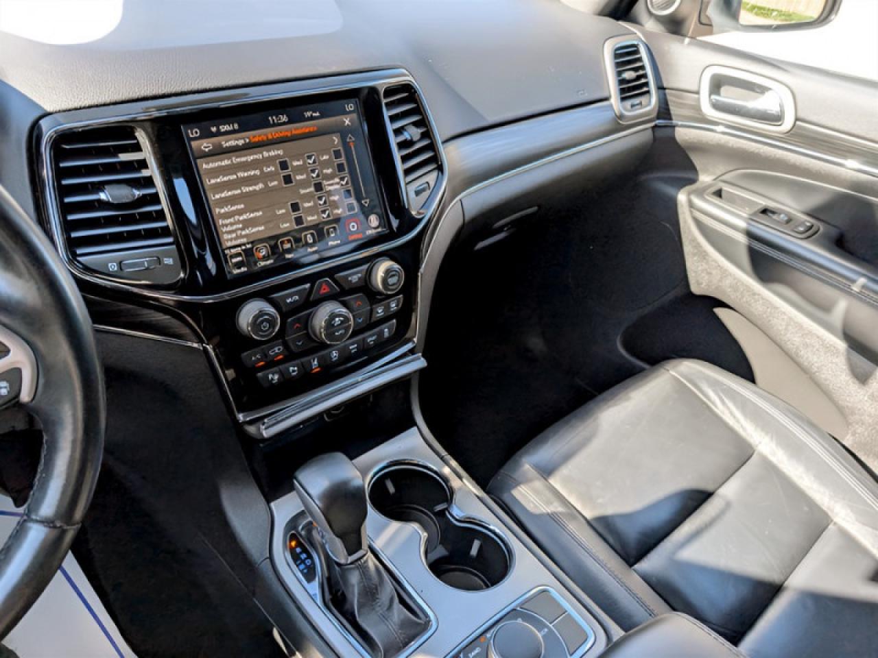 2020 Jeep Grand Cherokee Limited  **PROTECH GROUP - UCONNECT** Photo