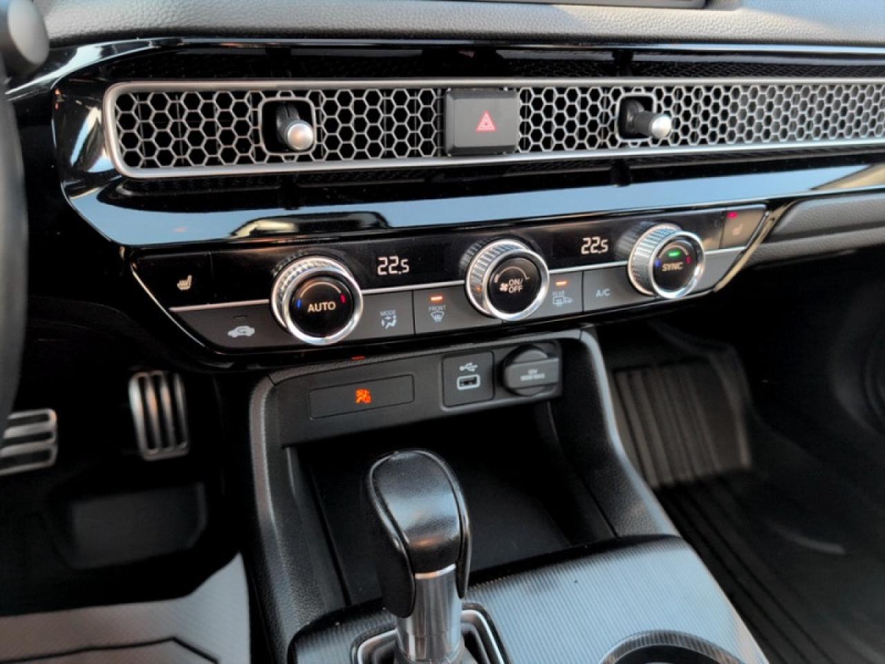 2023 Honda Civic Sedan Sport  **REBUILT TITLE - MINOR - SEE CARFAX** Photo