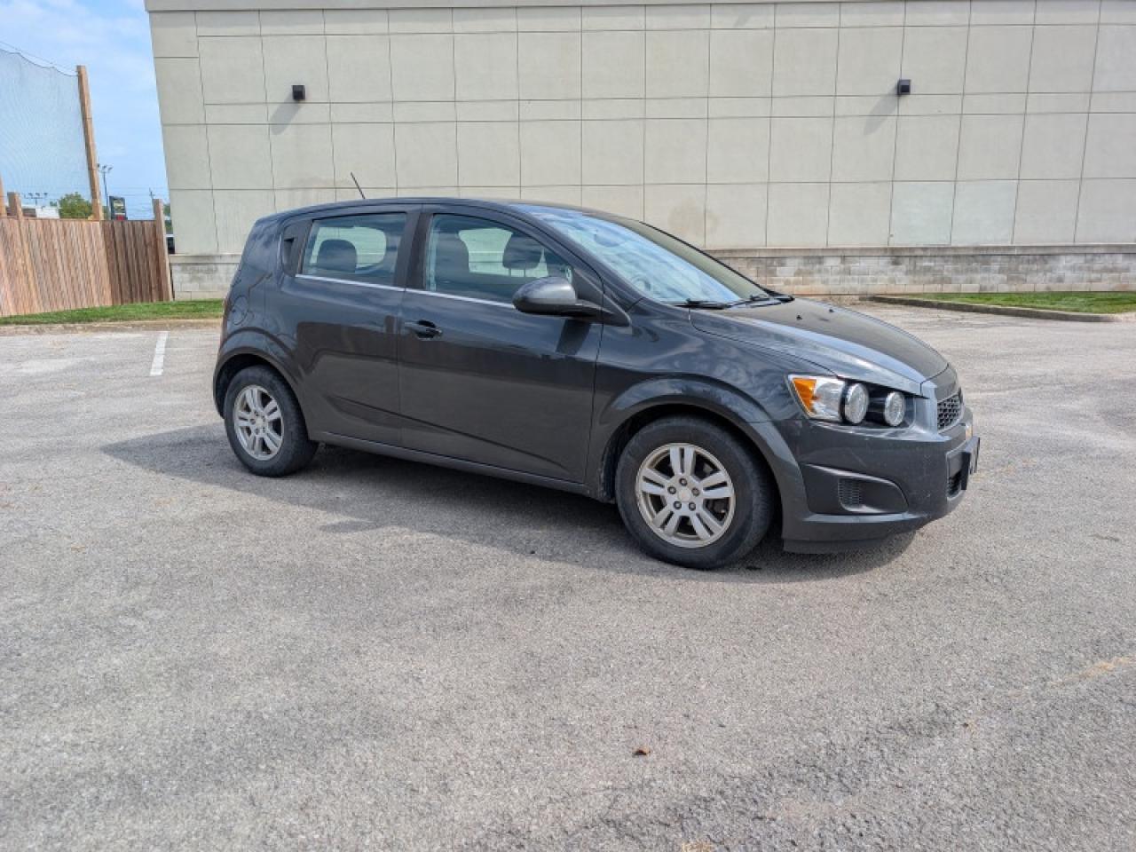 2016 Chevrolet Sonic LT  **LOW KMS - SMARTPHONE LINK** Photo