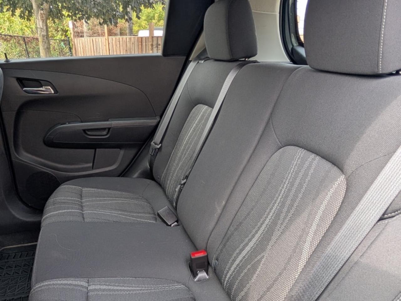2016 Chevrolet Sonic LT  **LOW KMS - SMARTPHONE LINK** Photo