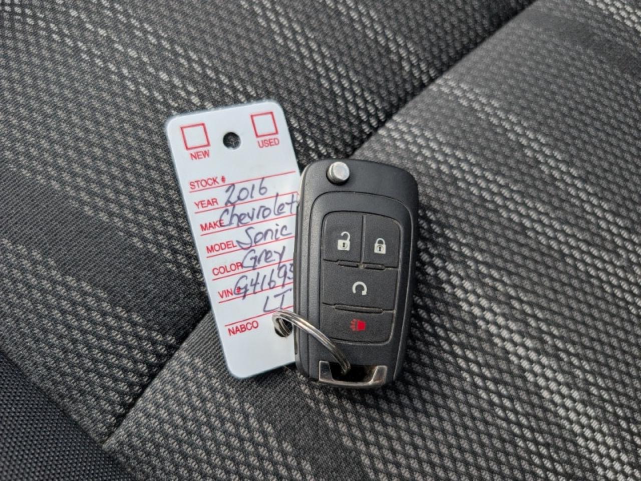2016 Chevrolet Sonic LT  **LOW KMS - SMARTPHONE LINK** Photo