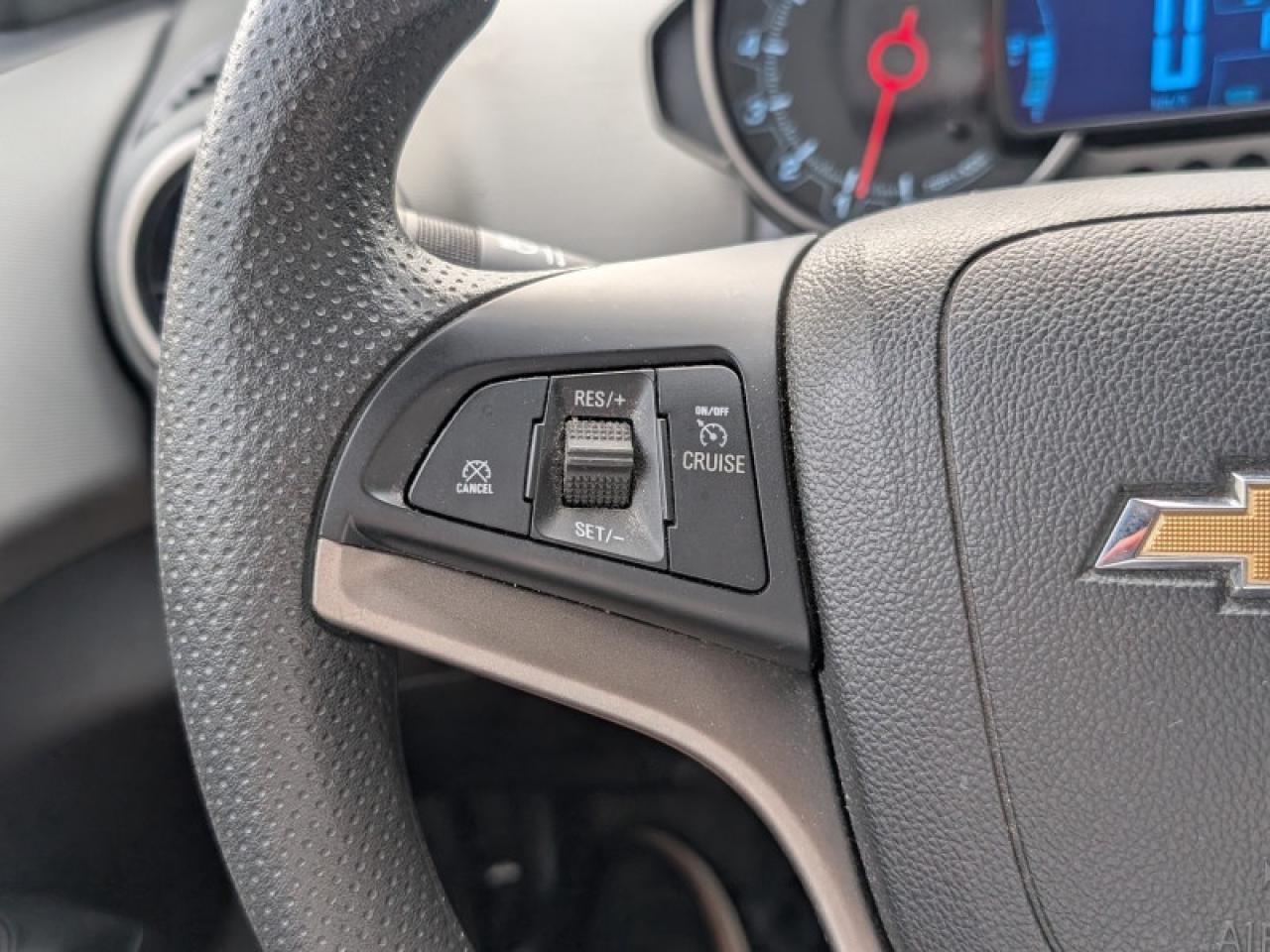 2016 Chevrolet Sonic LT  **LOW KMS - SMARTPHONE LINK** Photo