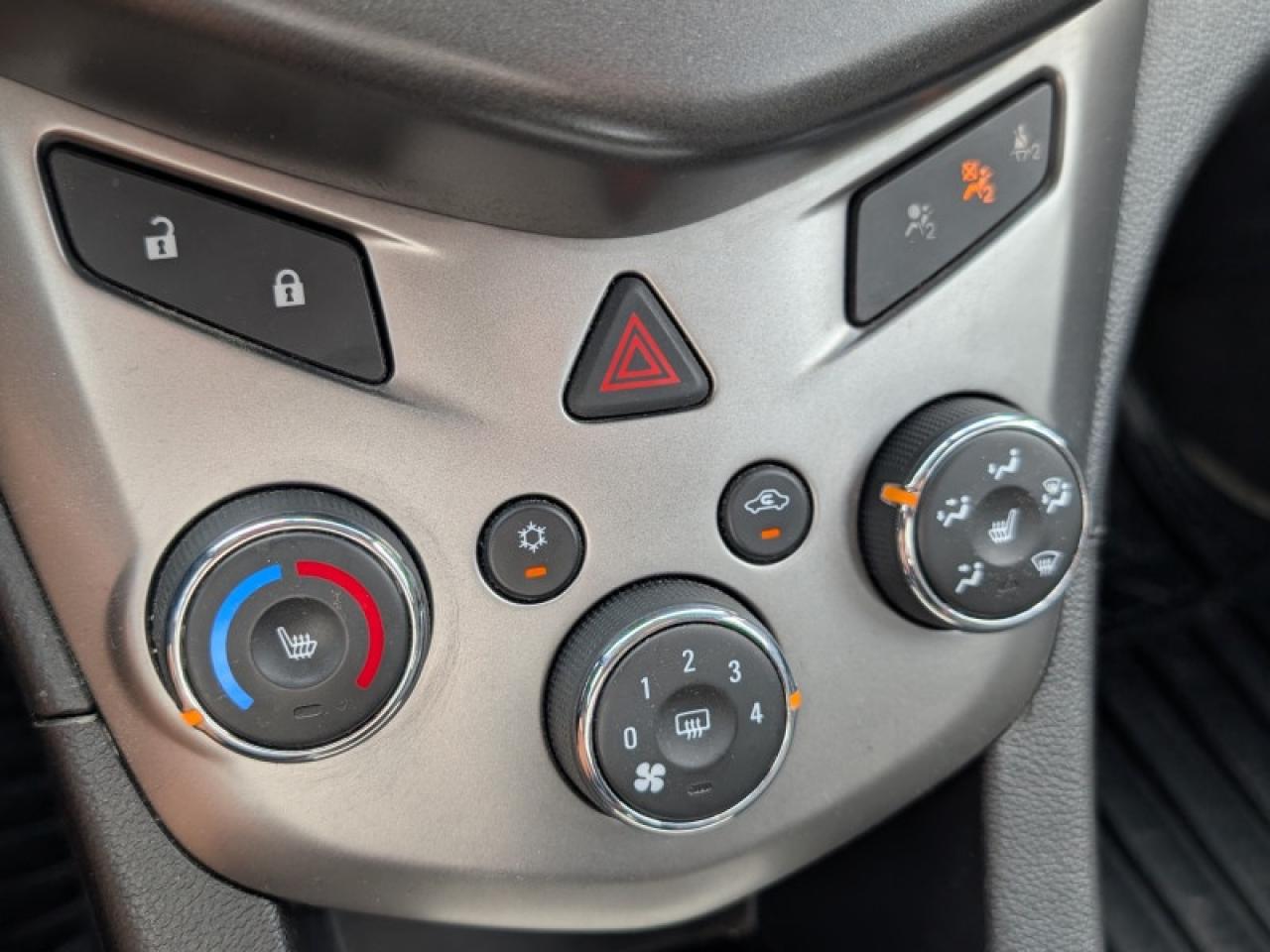 2016 Chevrolet Sonic LT  **LOW KMS - SMARTPHONE LINK** Photo