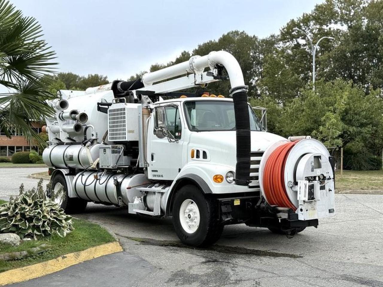 Used 2006 Sterling L7500 Vactor 2100-Series Diesel Vacuum Truck for sale in Burnaby, BC
