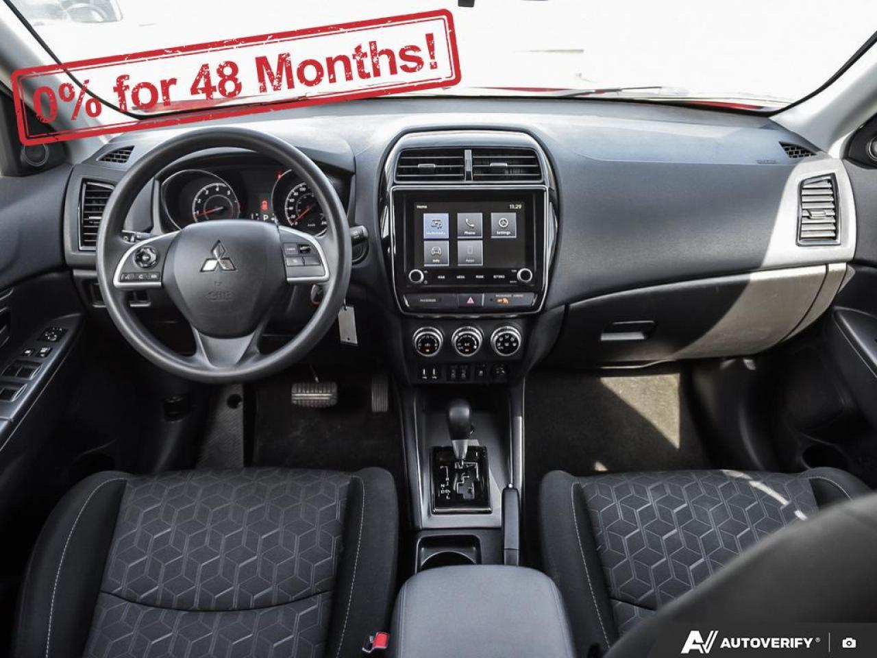 2022 Mitsubishi RVR ES Photo