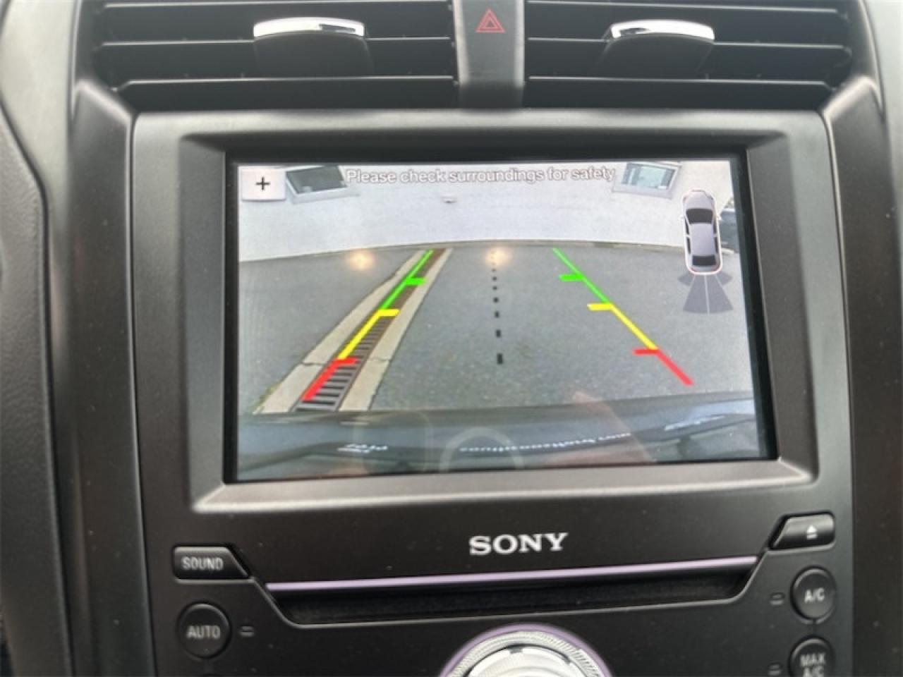 2019 Ford Fusion Hybrid Titanium  - Leather Seats Photo5