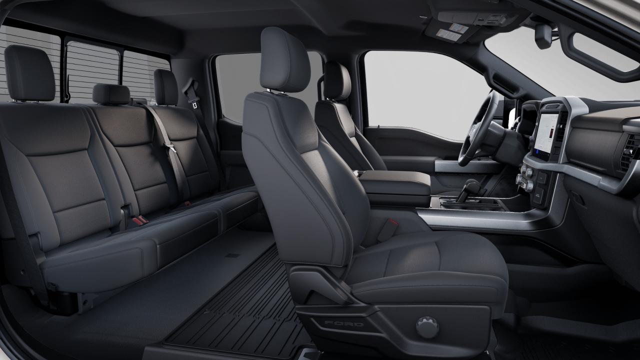 2025 Ford F-150 XLT Photo5