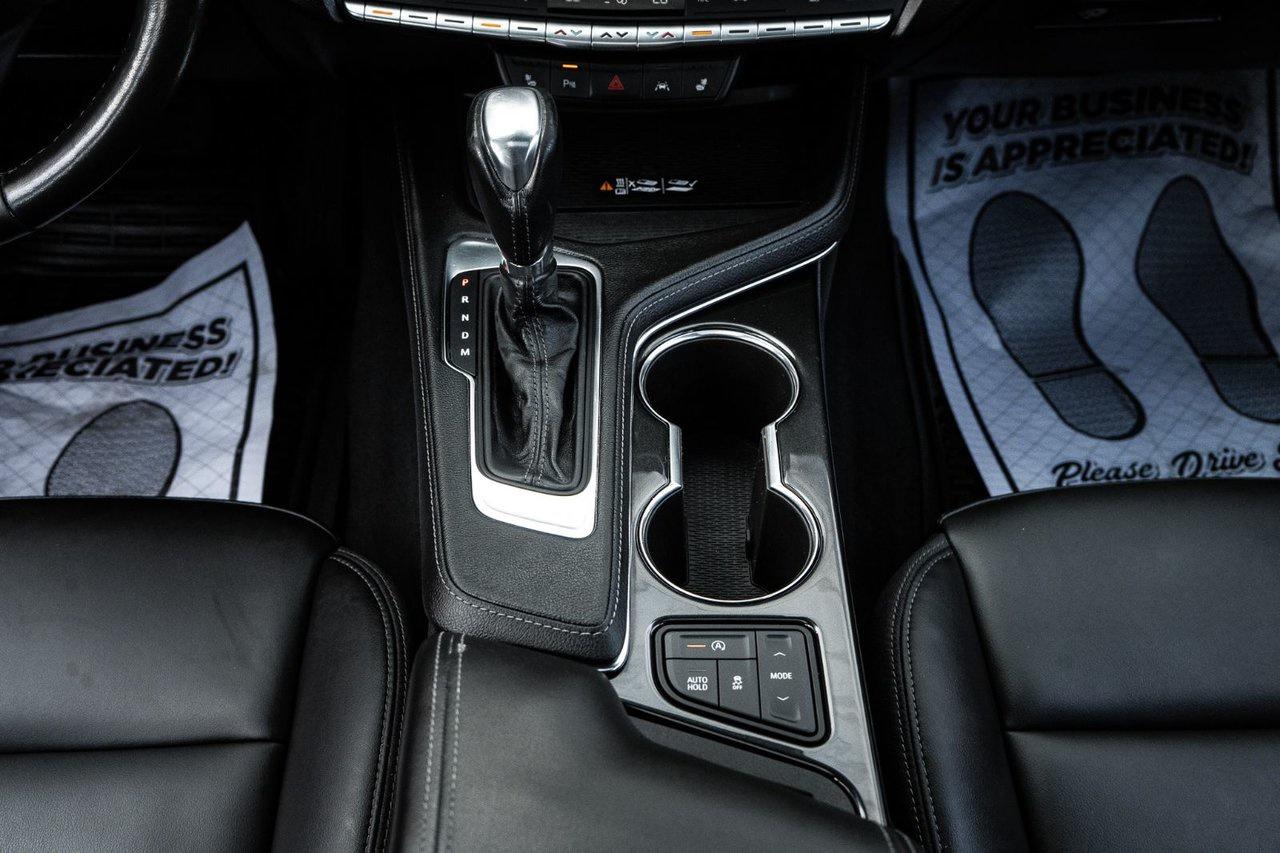 2022 Cadillac CT4 Luxury Photo